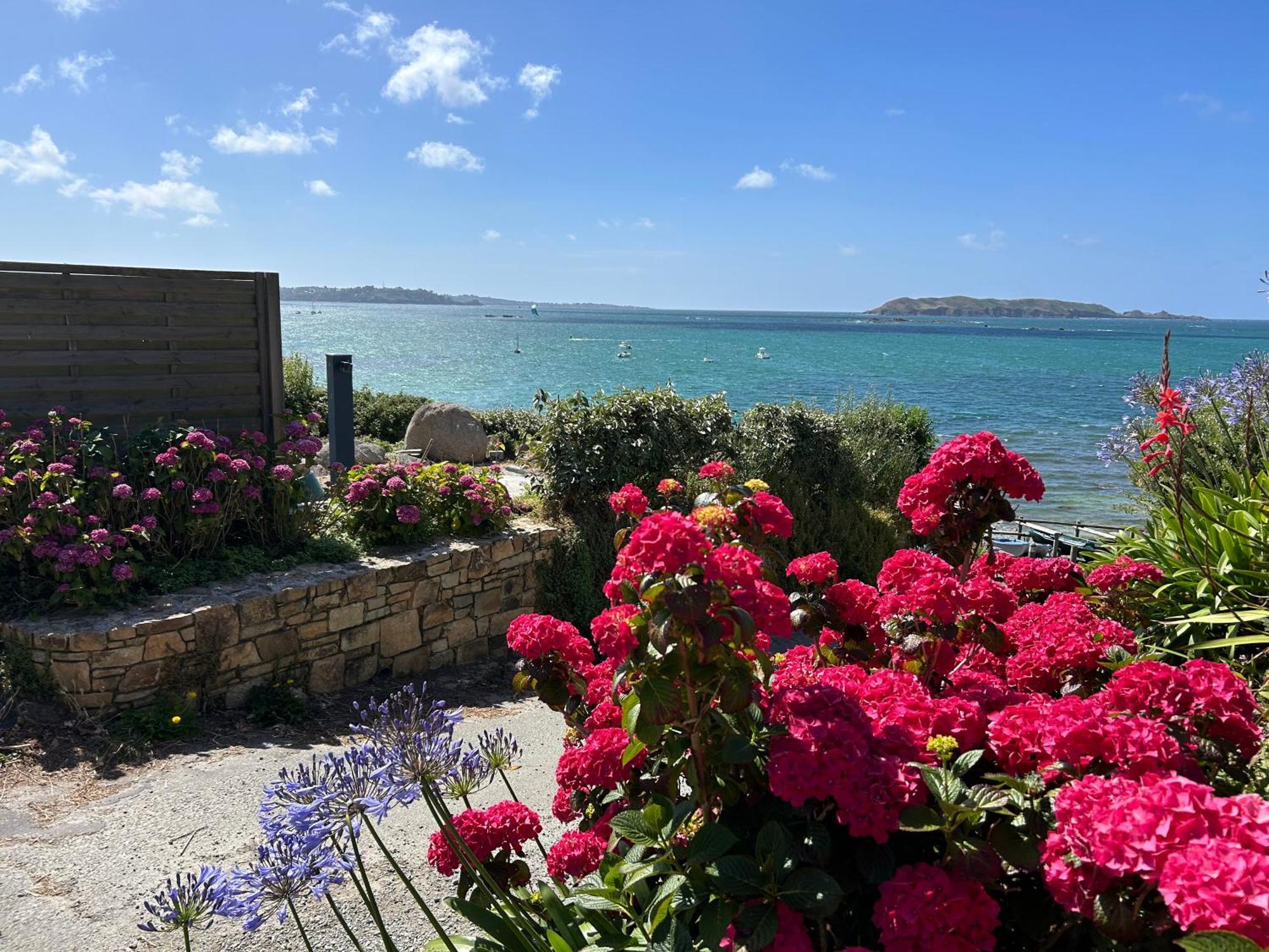 Bellevues-sur-mer, A 100 M De La Trevou-Treguignec